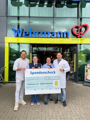 Die Edeka Wehrmann Filiale in Eilshausen spendet 500 € an den Karlsson e.V.